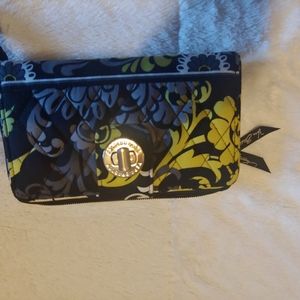 Vera Bradley Turnlock Wallet Baroque design